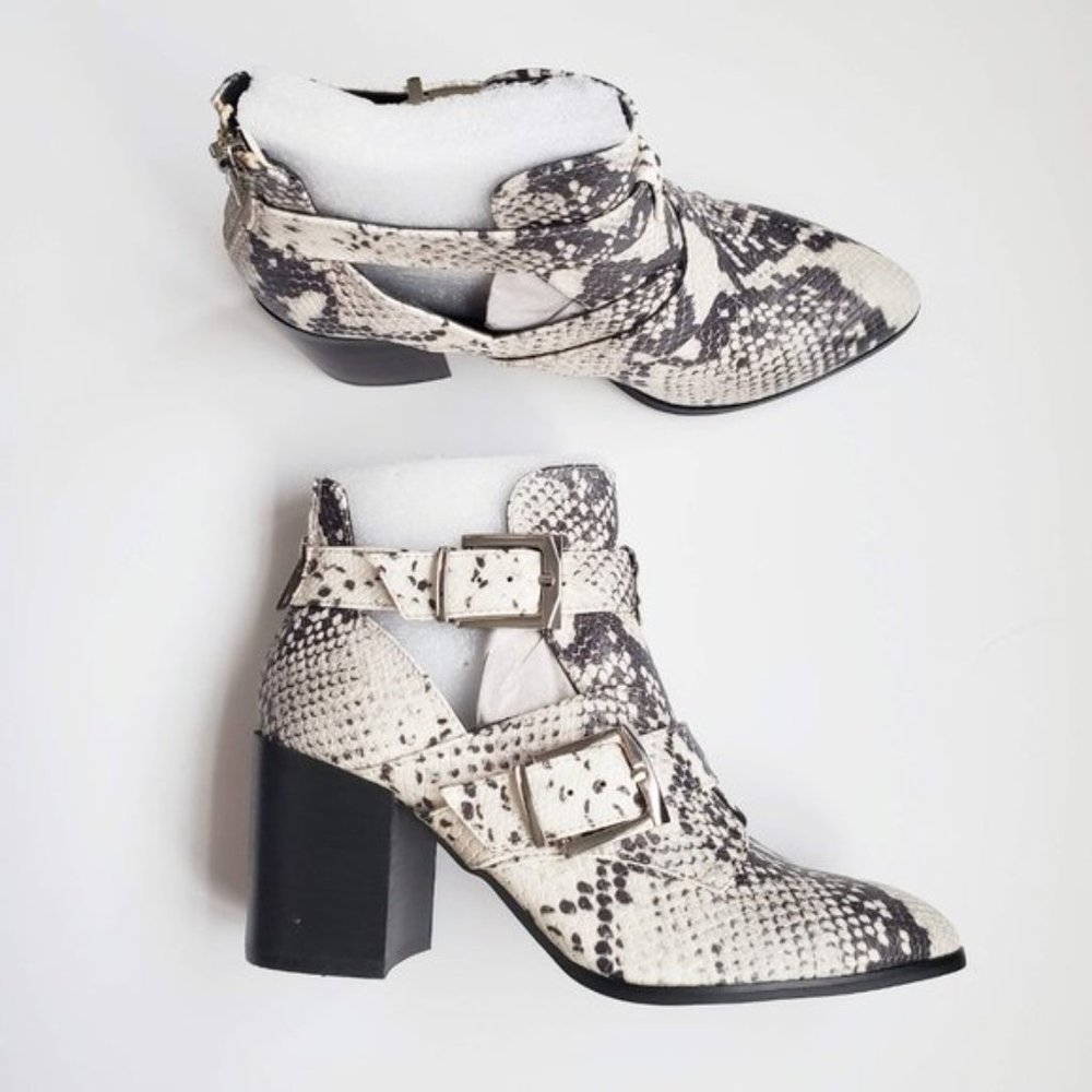 Steve Madden Joker Natural Snake Ankle Boot 6